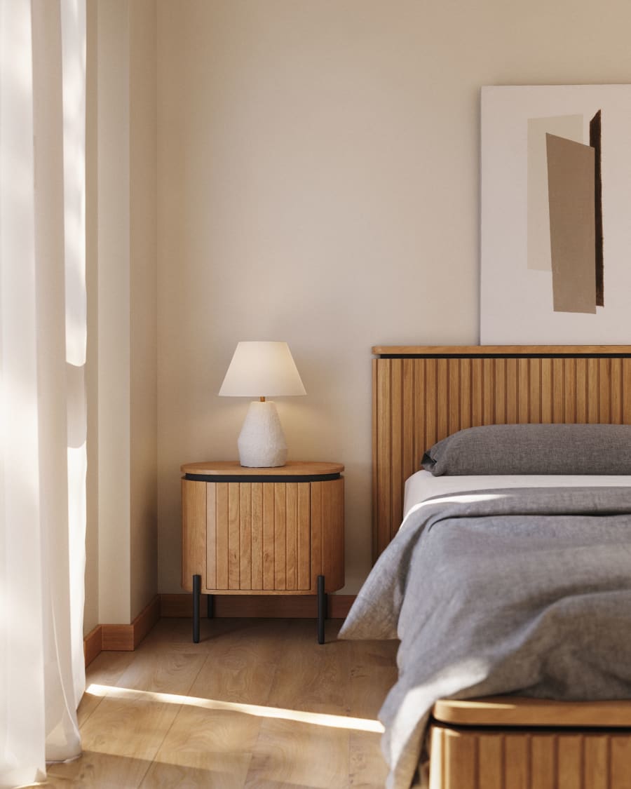 Japandi nachtkastje van metaal en hout