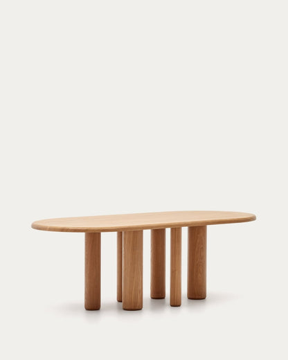 Japandi tafel van houtfineer